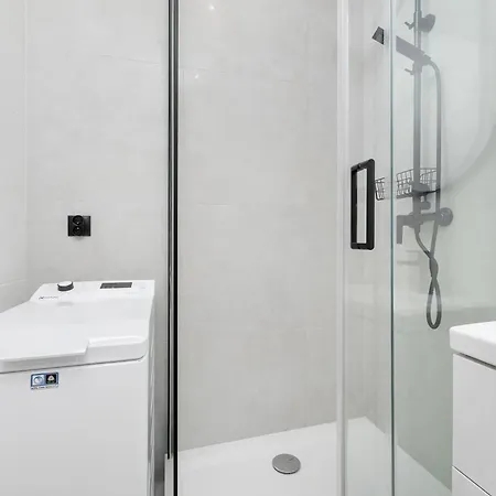 Azure Teatralna With Air Conditioning In By Renters Vratislav