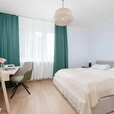 Azure Teatralna With Air Conditioning In By Renters Apartament Wrocław