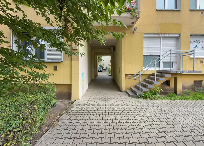 Azure Teatralna With Air Conditioning In By Renters Appartement Wrocław